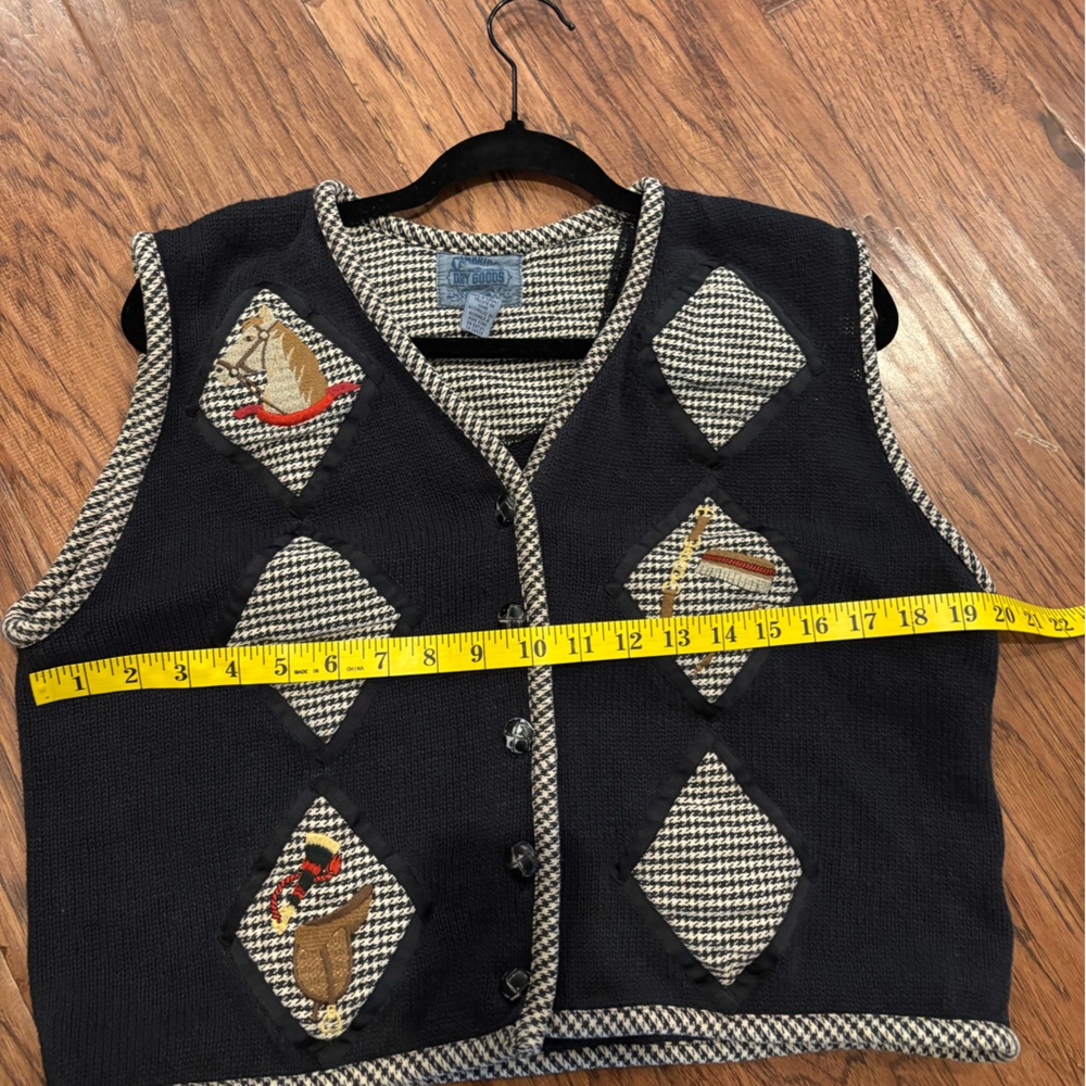 Cambridge Dry Goods Knit Vest Women’s Medium Vintage Equestrian Academia Preppy - Picture 10 of 10